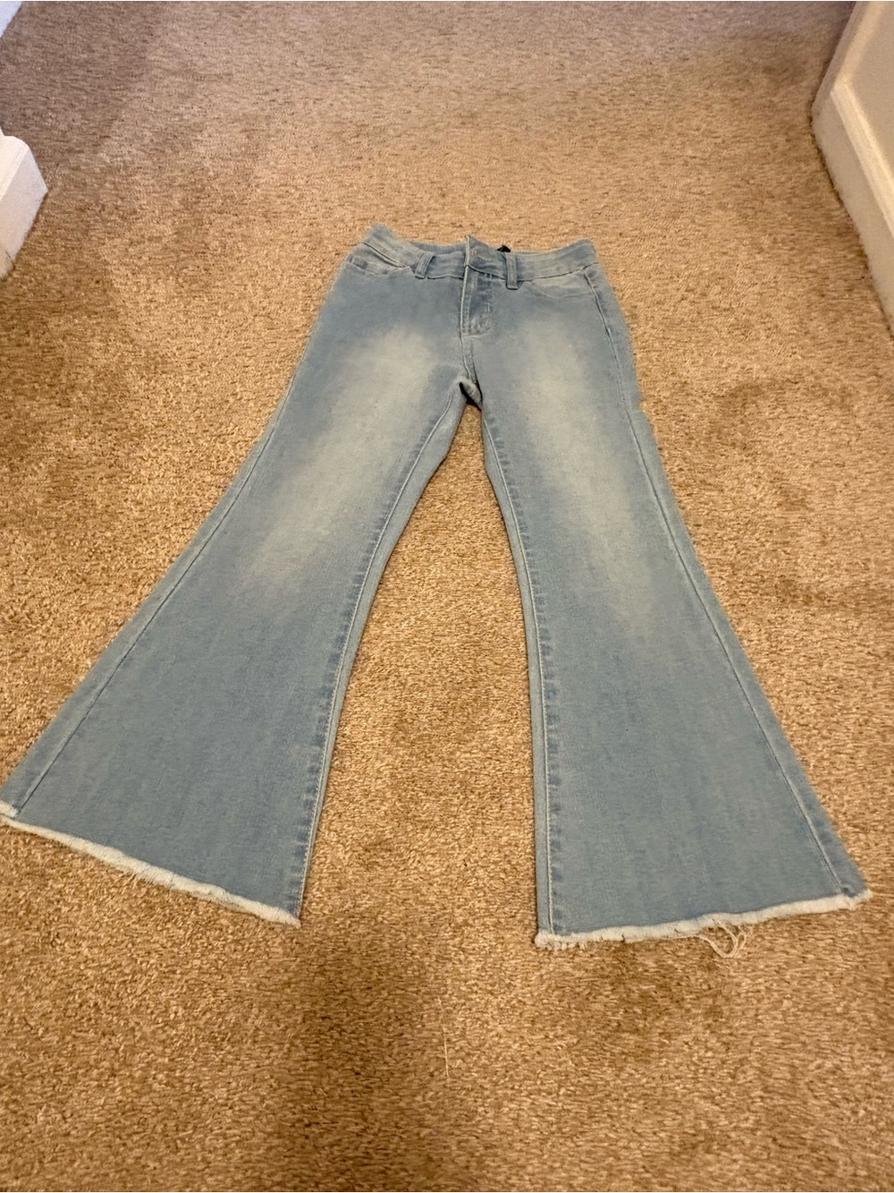 Forever 21 KIDS Light Blue Flare Jeans with Raw Hem 5/6